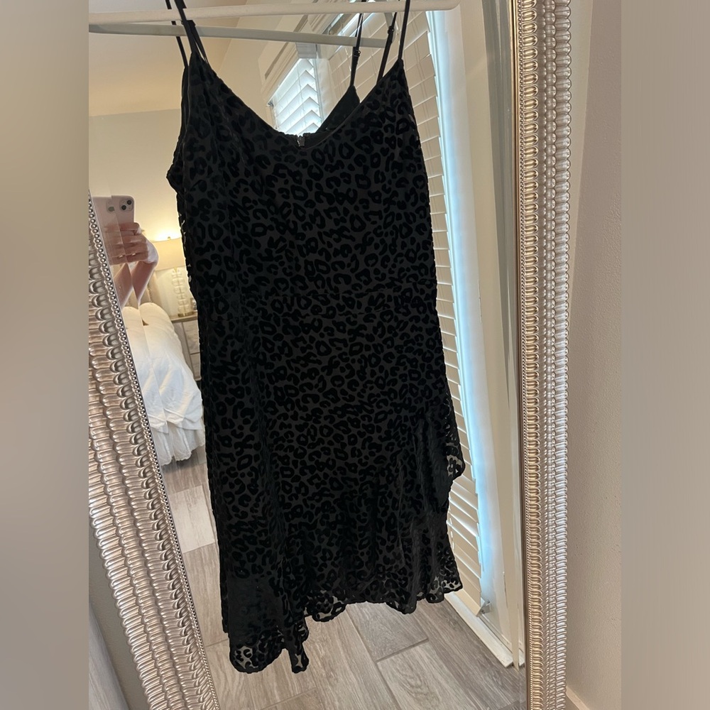Banana Republic Womens black leopard dress